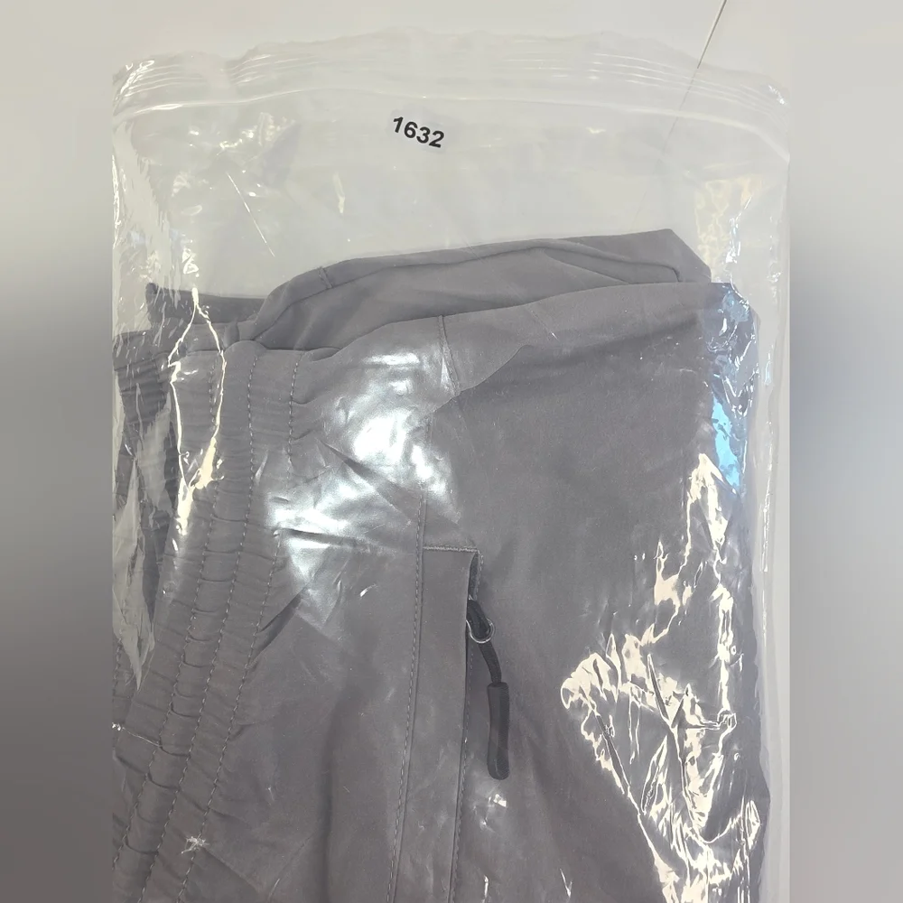 Vayager Women's Gray Cargo Hiking Capri Cropped Pants Size XXXL I-1632
